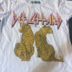 cute shirt🩷